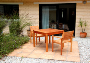 Ambiente self catering room patio table
